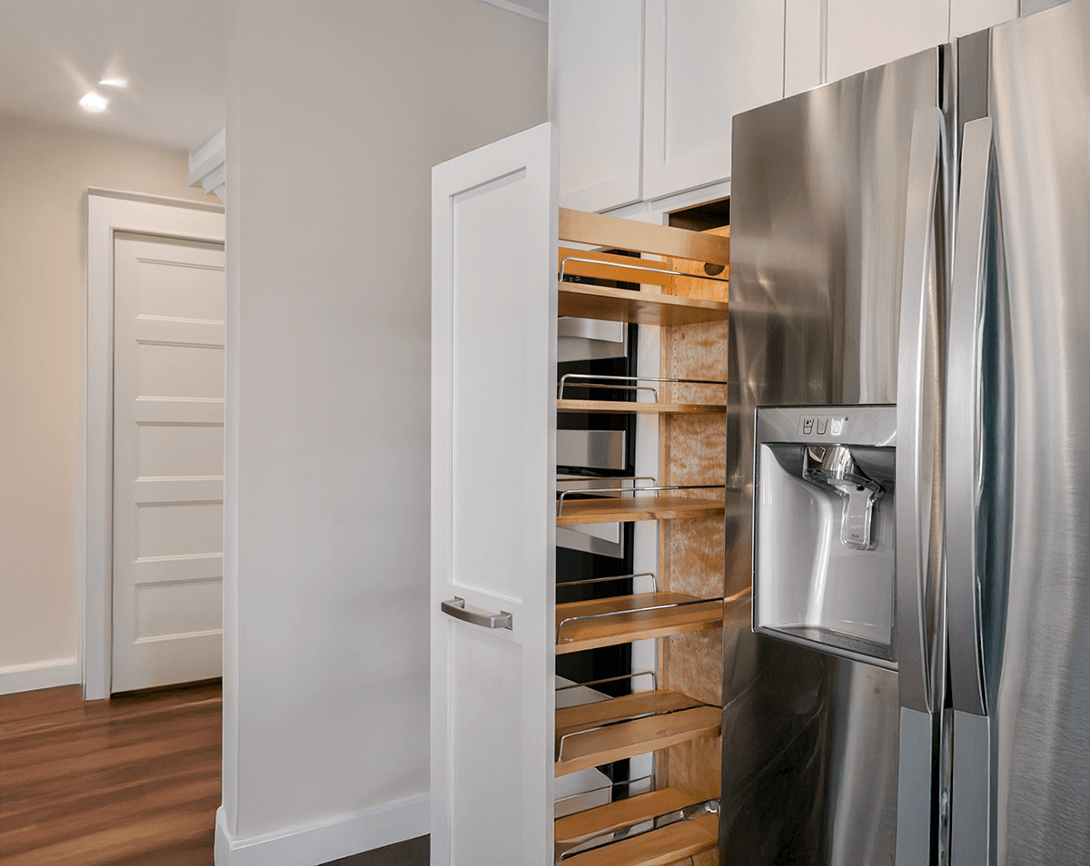 How to Maximize Vertical Space in a New House Kitchen Image