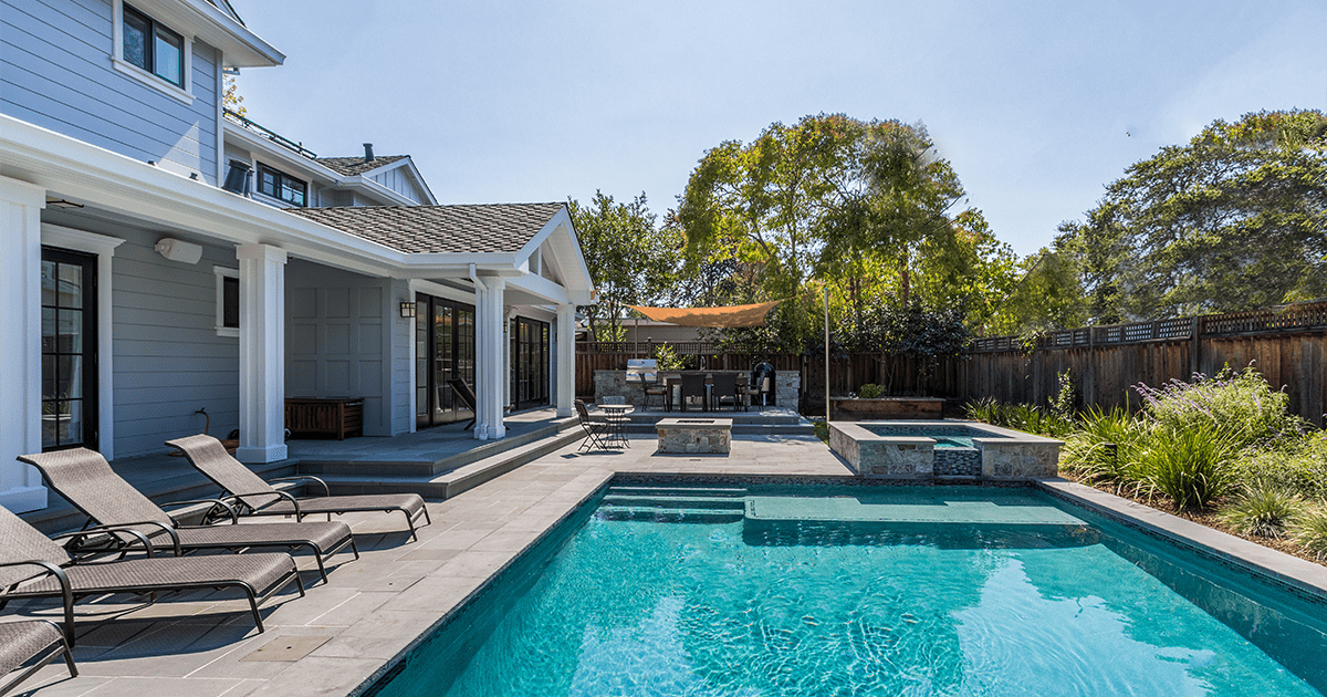 The Benefits of Choosing an Acreage Home Near Edmonton Pool Image