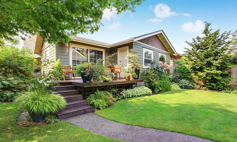 Edmonton Community Spotlight: Bonnie Doon in Southeast Central Edmonton Featured Image