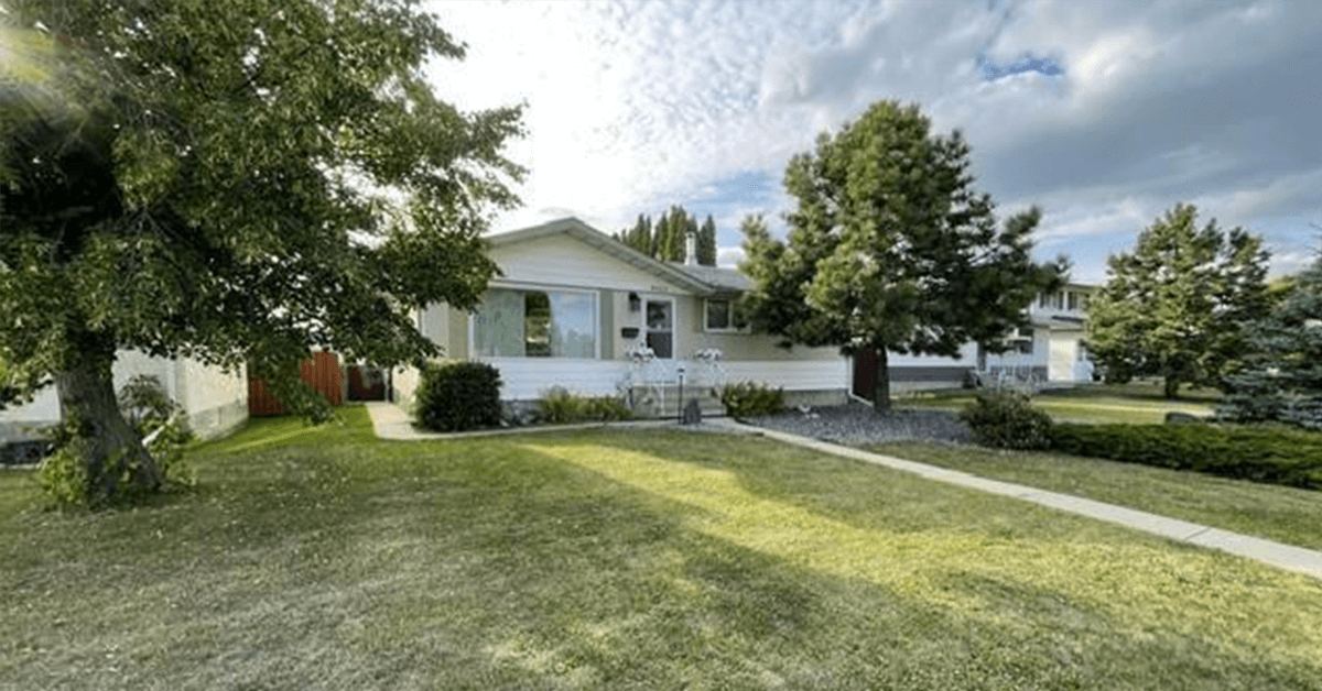 Edmonton Community Spotlight: Meadowlark Park & West Meadowlark Park in West Edmonton Featured Image