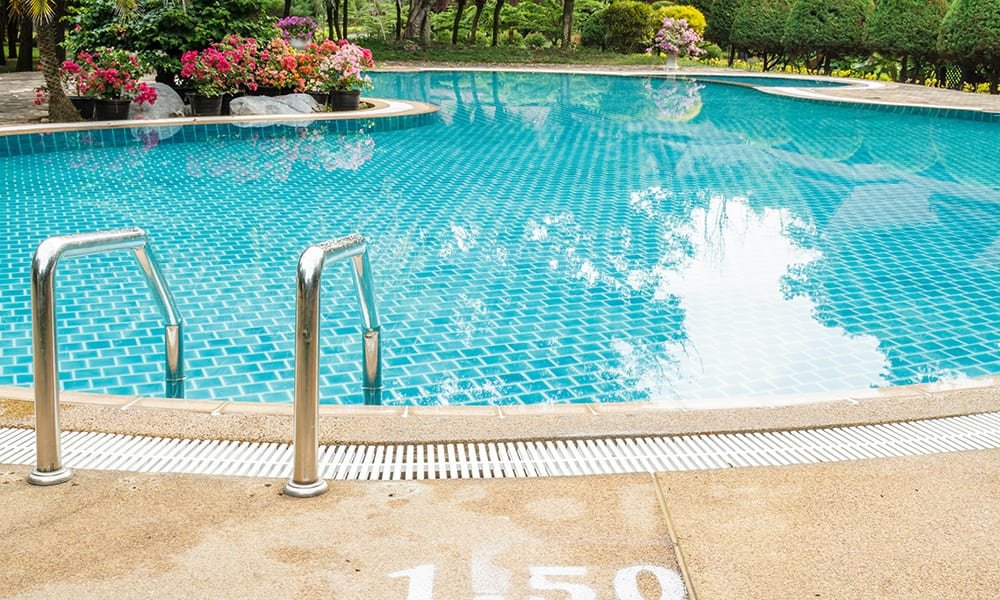 The 17 Worst Home Renovations You Can Spend Your Money On Pool Image