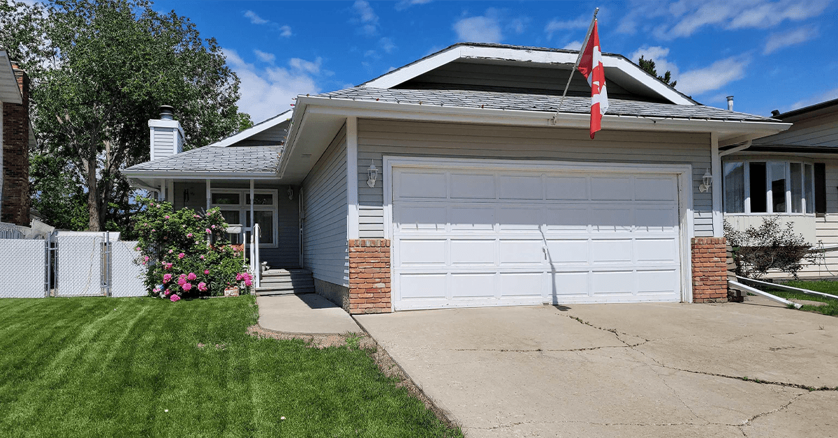 Skyrattler in Southwest Edmonton